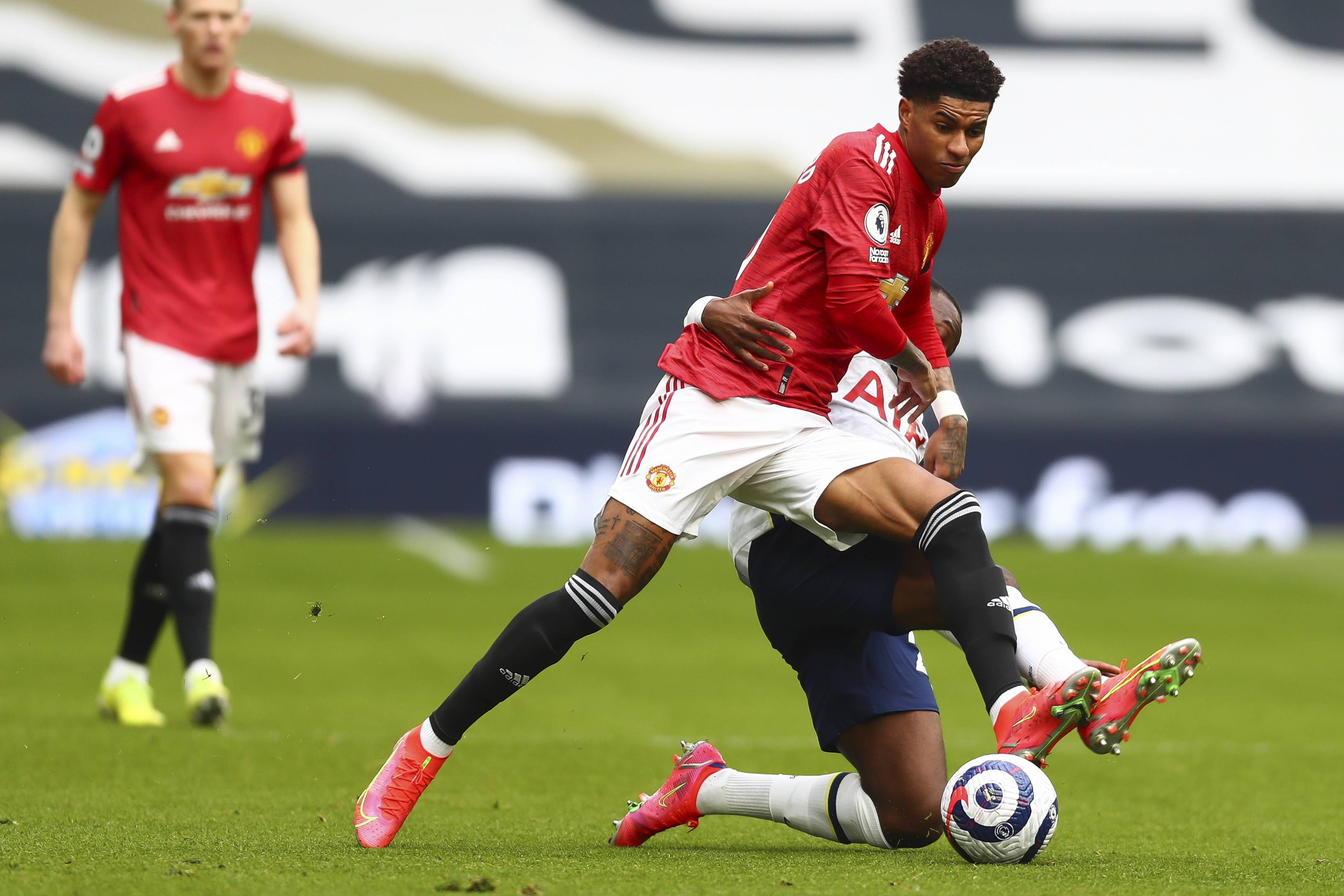 分别是在 分别是在